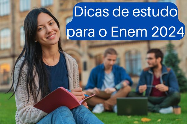estudante loira com óculos e sorrindo. Na imagem, está escrito: estude para o enem 2024 no Brasil Escola