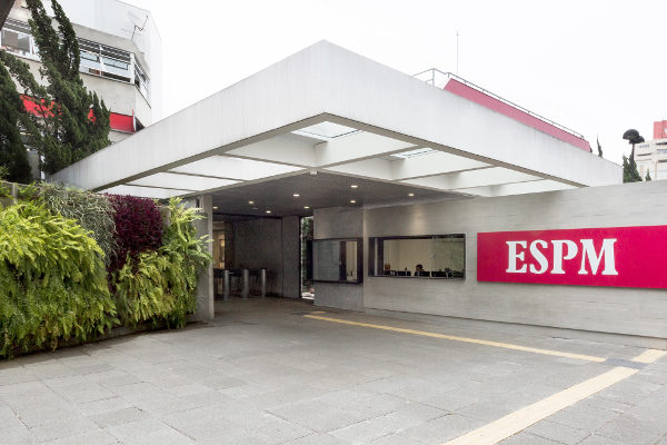 O trabalho em equipe é primordial no exercício da profissão de publicitário